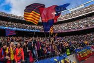 BARCELONA, SPAIN - DECEMBER 03:  FC Barcelona fans cheers on their team prior to the La Liga match between FC Barcelona and Real Madrid CF at Camp Nou stadium on December 3, 2016 in Barcelona, Spain.  (Photo by David Ramos/Getty Images)